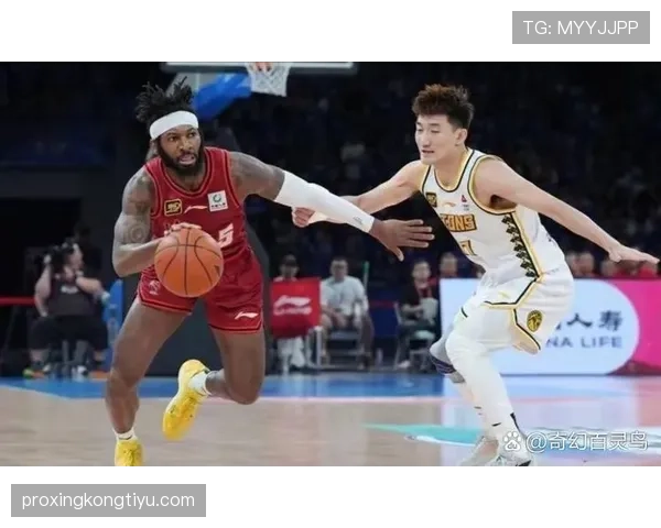 篮球比赛中“暂停规则”详解：何时、何种情况可以请求暂停？